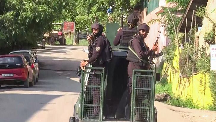 https://salarnews.in/public/uploads/images/newsimages/maannewsimage28082025_123305_Bandipora shooting.jpg